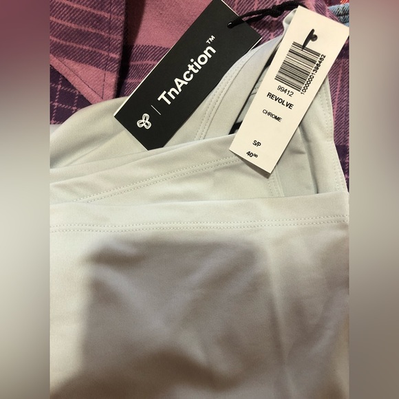 Aritzia tna tank - Picture 5 of 5